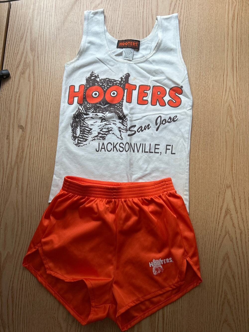 b20 Womens 2pc Hooters Girl Worn Uniform Tank Jacksonville FL & OG Shorts Xs/Xxs